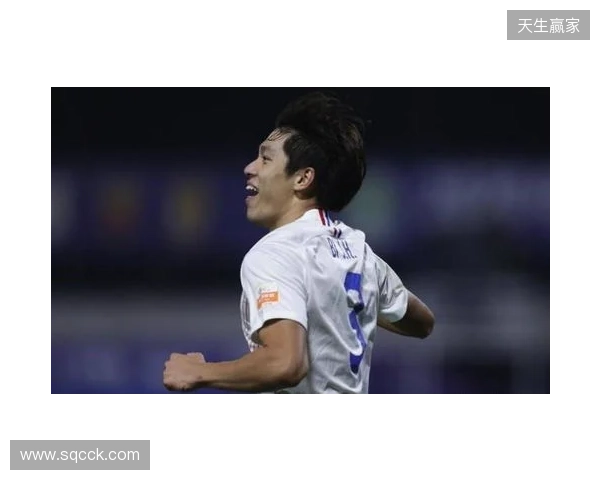 半场-玉昆暂0-0申花 约尼查造险两队合计1射正